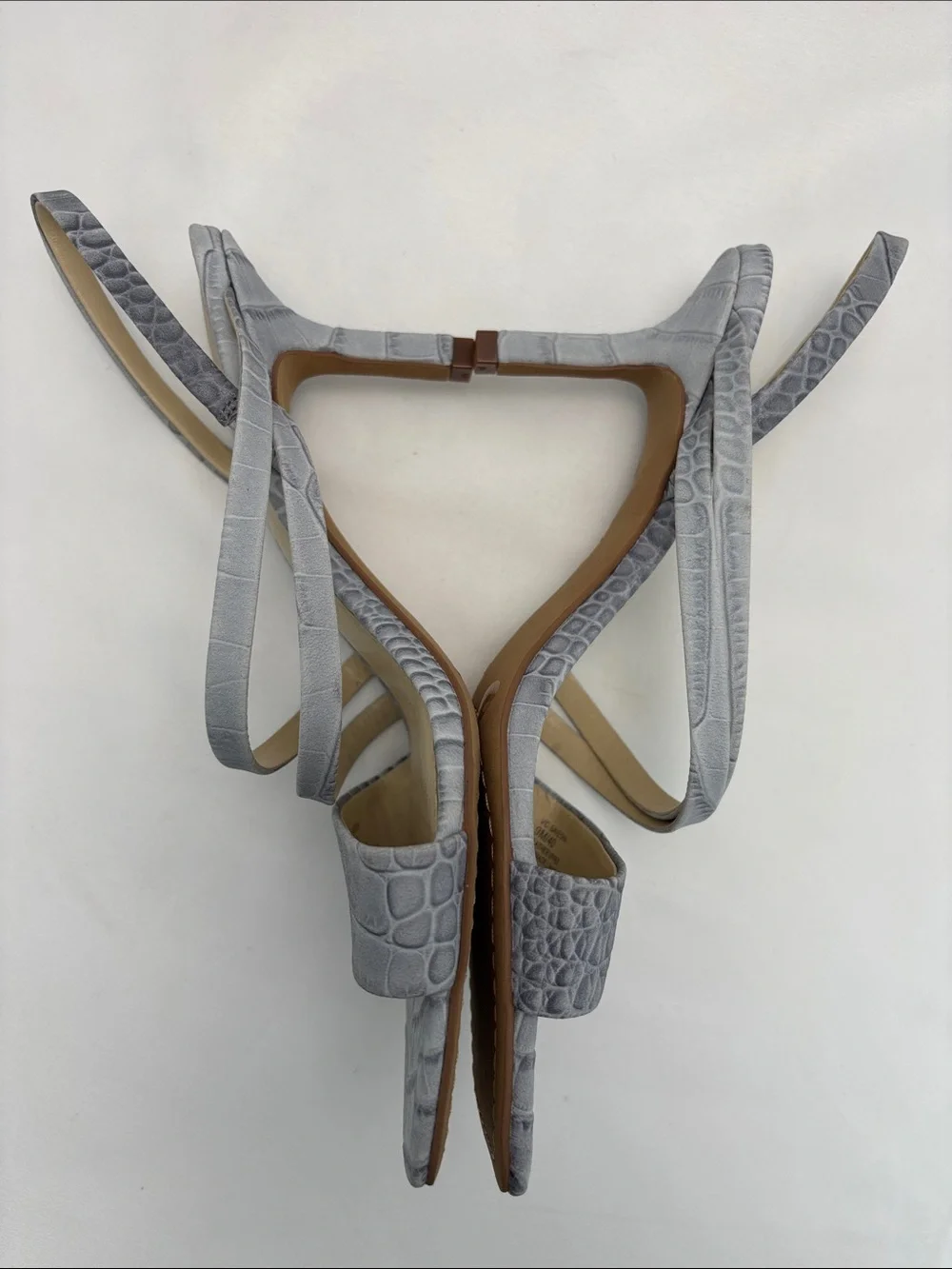 Vince Camuto Women’s 9 Light Gray Croc-Embossed‎ Strappy Slingback Heels #334
